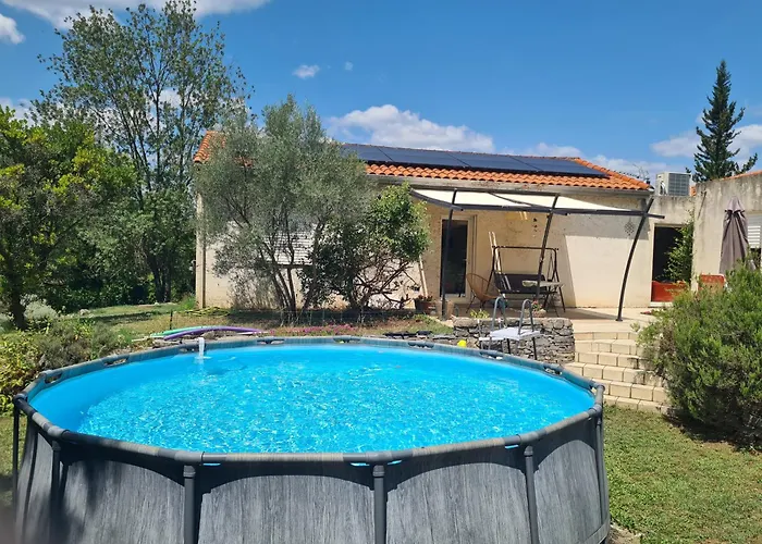 Nature Et Baignades Au Nord De L'herault
